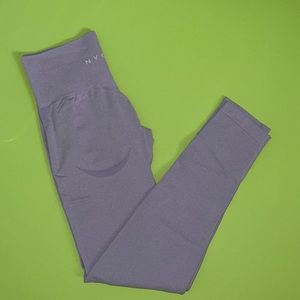 NVGTN Curve Leggings / Lilac
